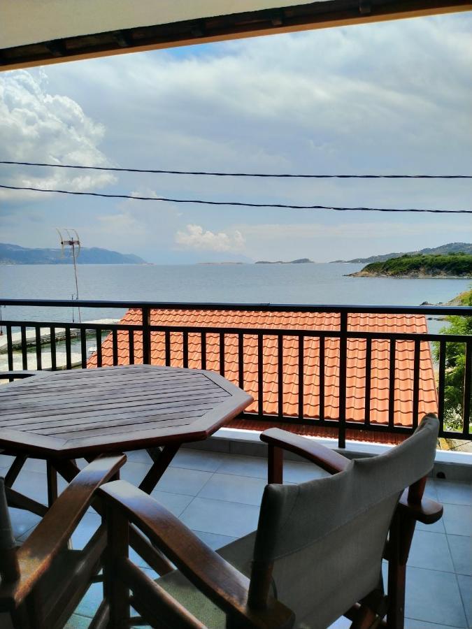 Gianni'S Apartment By The Sea Đảo Amolianí Ngoại thất bức ảnh