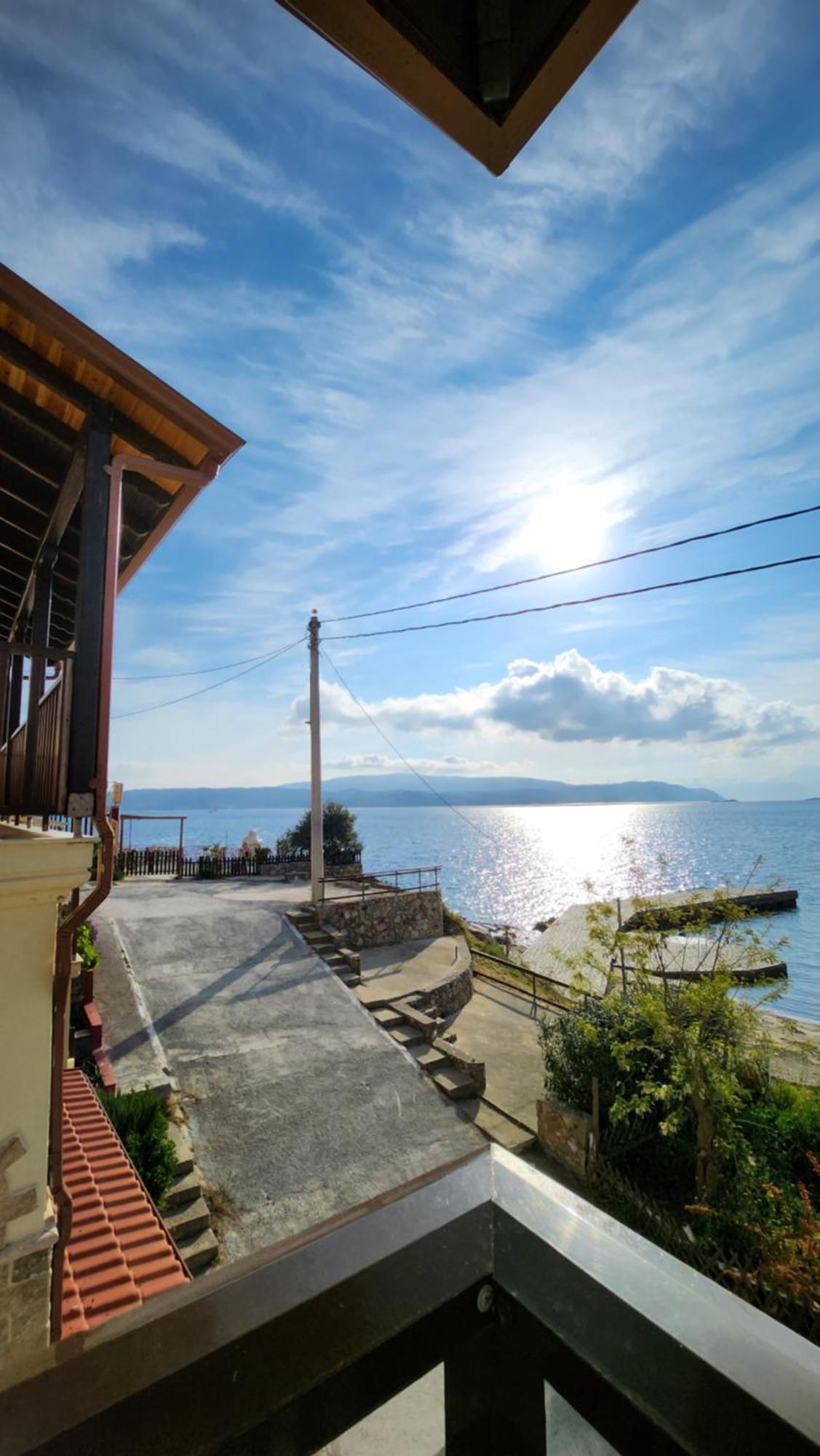 Gianni'S Apartment By The Sea Đảo Amolianí Ngoại thất bức ảnh
