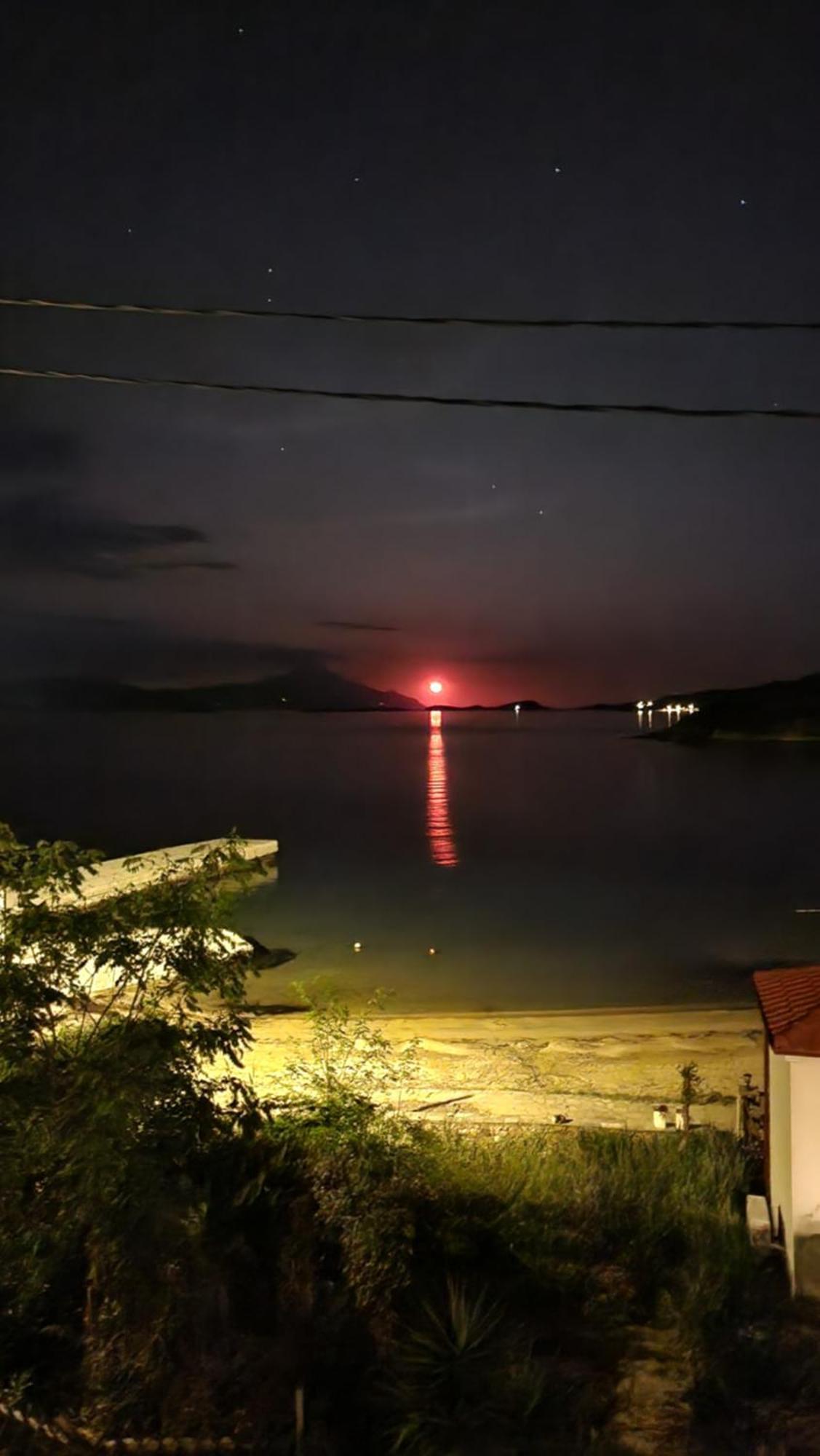 Gianni'S Apartment By The Sea Đảo Amolianí Ngoại thất bức ảnh